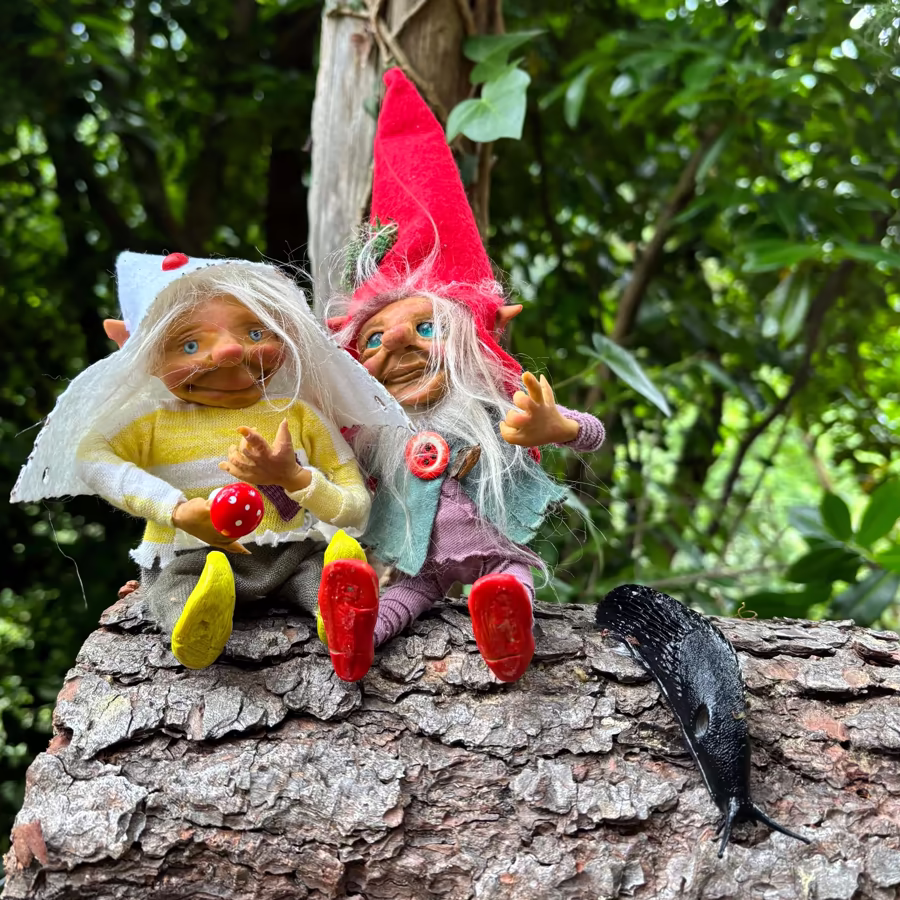 Magikitos portando sus chispas mágicas