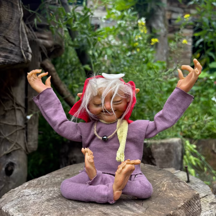 Magikito meditando tranquilamente