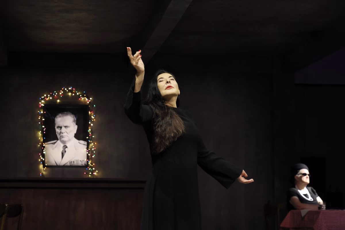 Abramović trae rituales al Liceu (sin móvil, ojo)