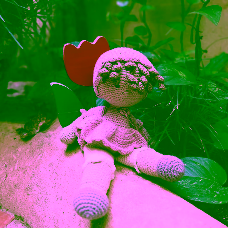 Muñequita rosa amigurumi